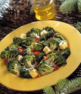 Recette de Salade de brocoli au munster et yaourt La Laitière