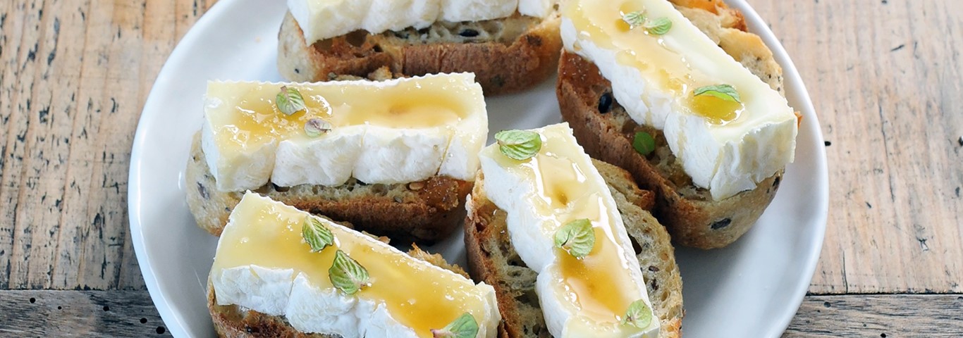 Recette de Tartines miel et Brique de Brebis Lou Pérac 