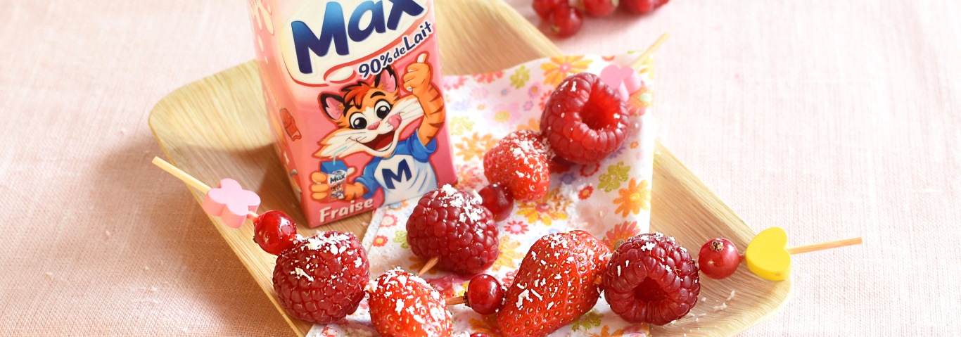 Recette de Lactel Max et ses brochettes de fruits