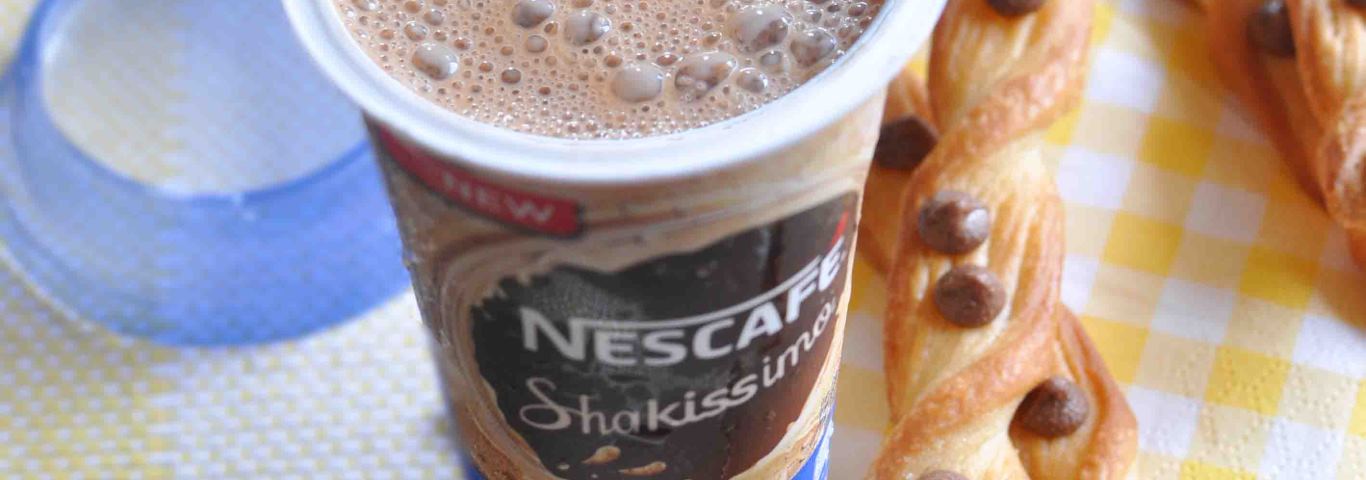 Recette de Nescafé Shakissimo Cappuccino et torsades feuilletées aux pépites de chocolat