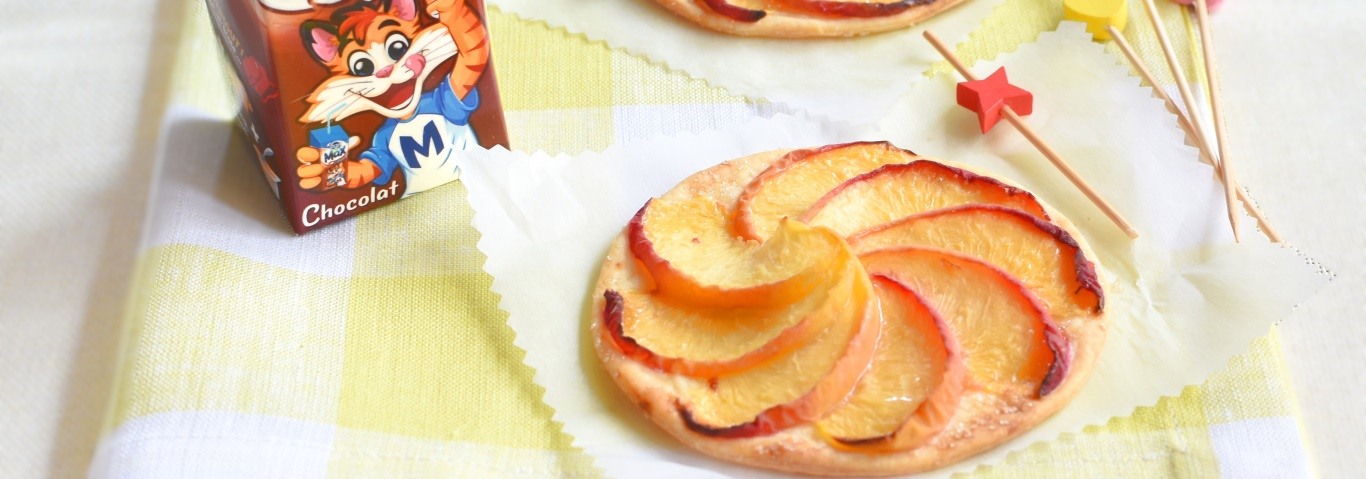 Recette de Lactel Max Chocolat et ses tartes aux pêches