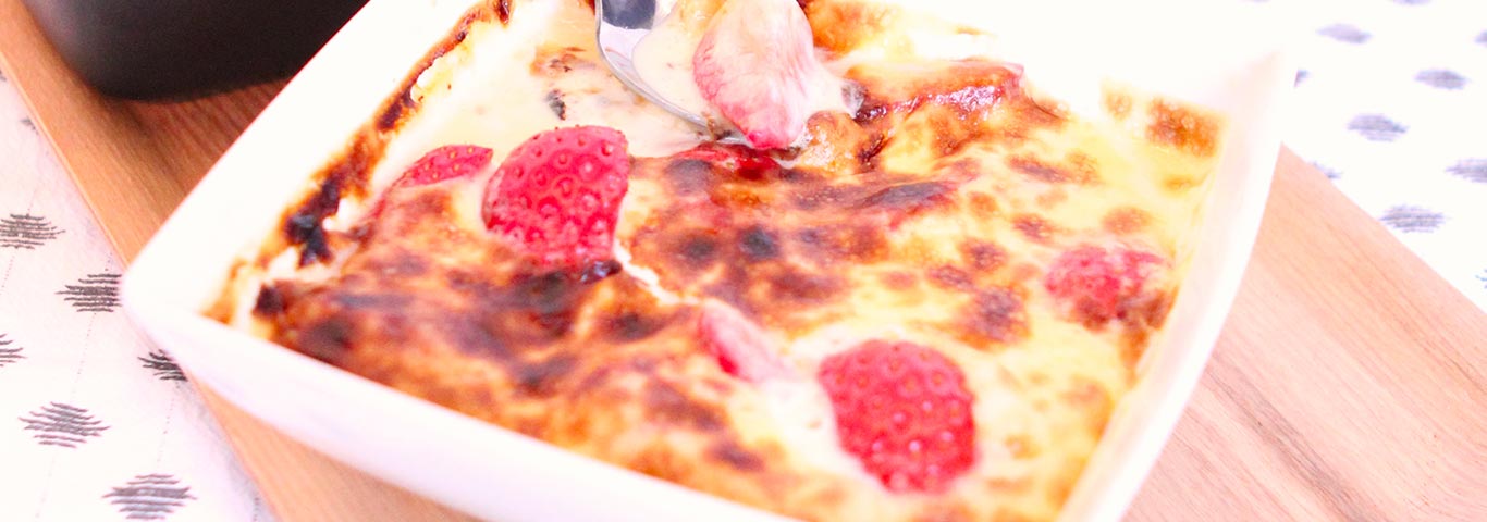 Recette de Gratin de fraises et rhubarbes