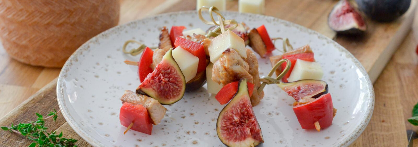 Recette de Brochettes de poulet aux figues et au P'tit Basque d'Istara