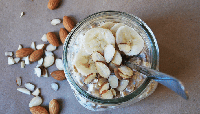 Recette de Flocons d’avoines à la banane et aux amandes