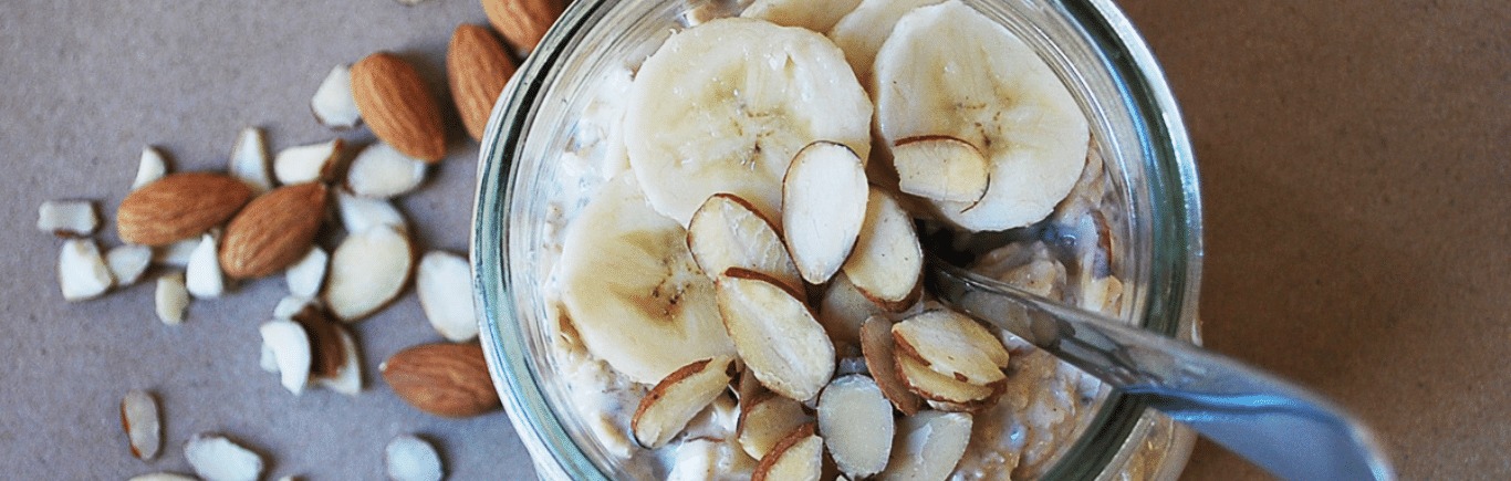 Recette de Flocons d’avoines à la banane et aux amandes