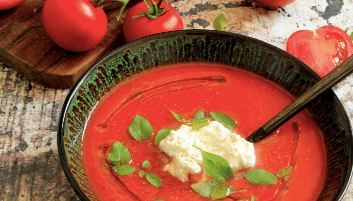 Recette de Petit gaspacho, nuage de mozzarella à la crème Secret de crème Président