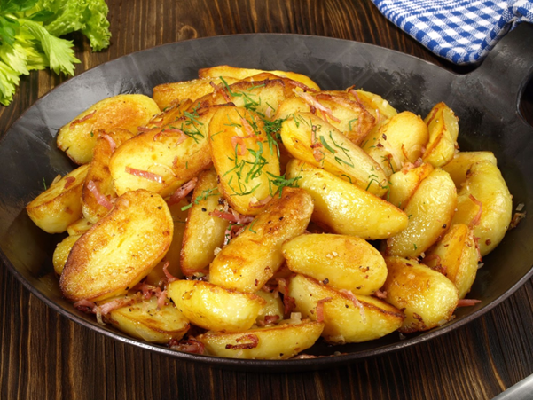 Poêlée de pommes de terre à l'œuf - Recette