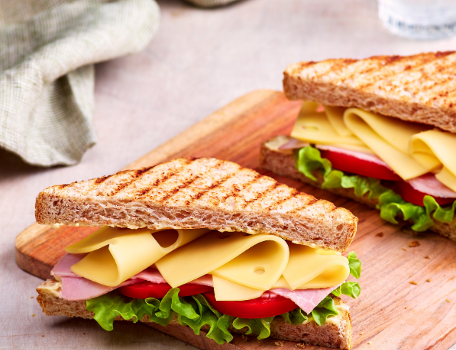 Recette de Club sandwich jambon blanc et Leerdammer