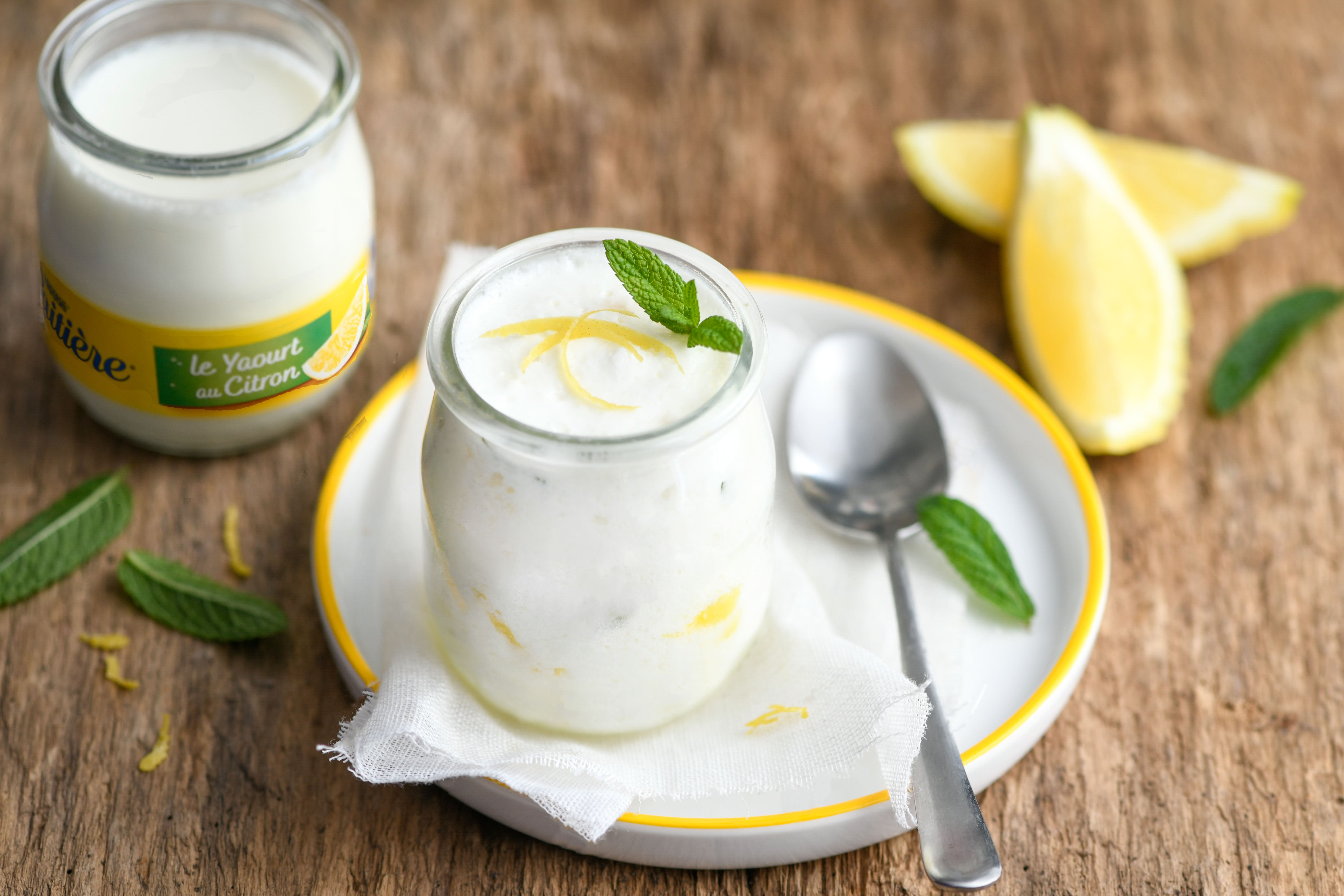 Recette de Mousse au yaourt citron