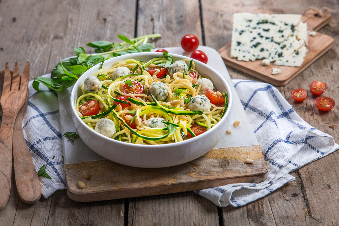 Recette de Salade de pâtes, spaghettis de courgettes, Roquefort AOP