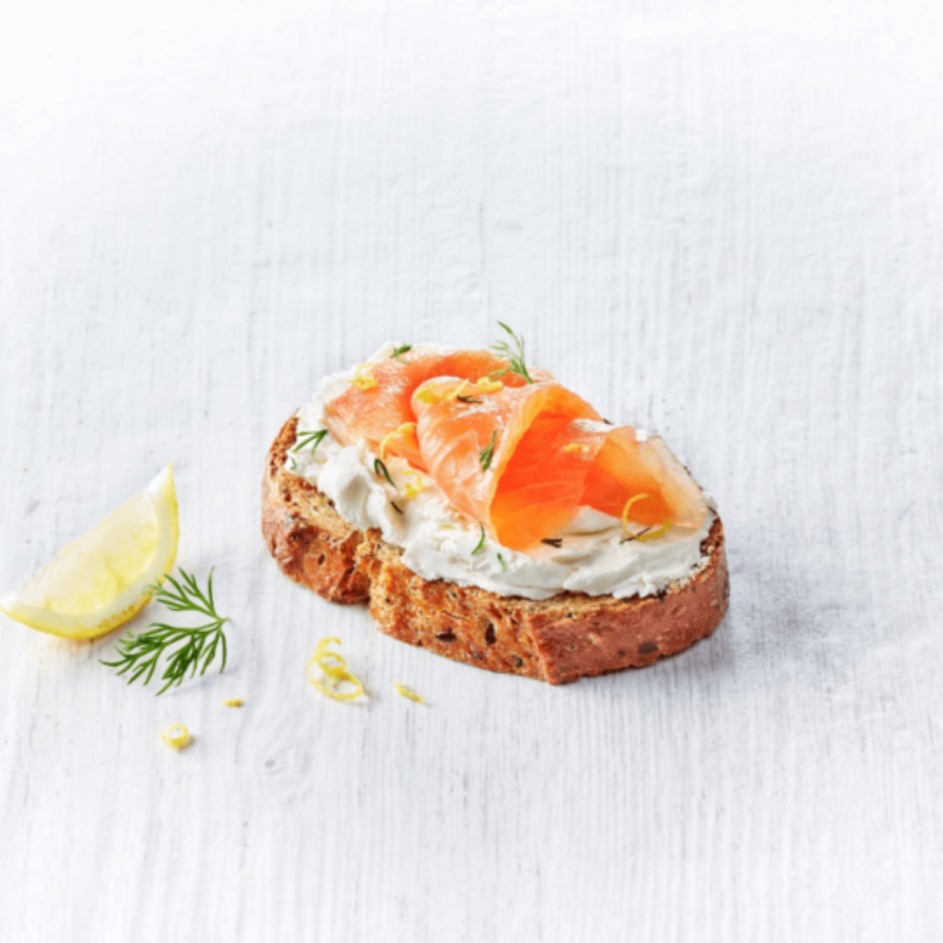 Recette de Tartine fraicheur Labné et saumon fumé