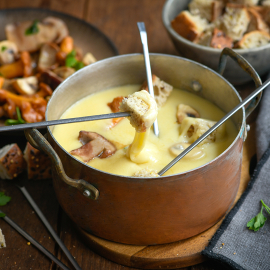 Recette de Fondue Président aux 3 fromages des Sous-Bois