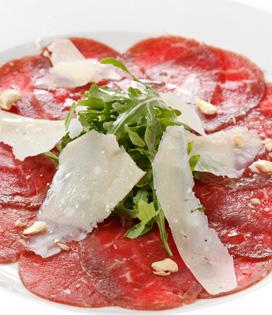 Recette de Carpaccio de boeuf, parmesan et asperges vertes