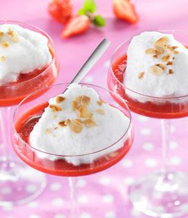 Recette de Ile flottante sur coulis de fraises