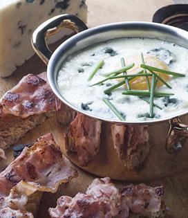 Recette de L'œuf cocotte du combalou au roquefort