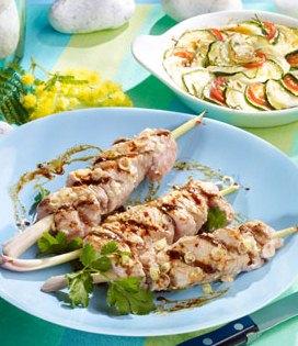 Recette de Lichettes de noix de veau grillées sur bâton de citronne et son tian de légumes