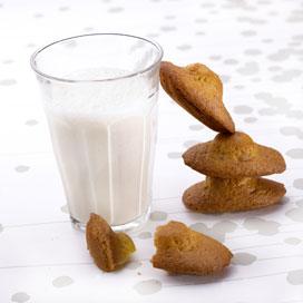 Recette de Madeleines au beurre demi-sel et smoothie ananas, banane, coco