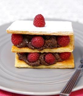 Recette de Millefeuilles de mousse choco et framboises