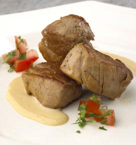 Recette de Noisettes de porc et crème au neufchâtel