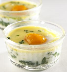 Recette de Oeuf cocotte florentine, sauce camembert