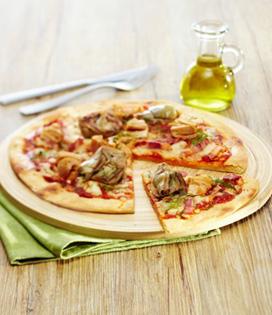 Recette de Pizza Mozzarella, thon et allumettes fumées