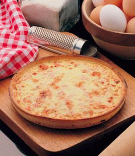 Recette de Quiche au thon, tomates et basilic