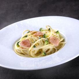Recette de Spaghettis crémées au saumon frais et brocolis