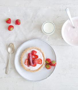 Recette de Tartelettes à la rhubarbe et aux fraises