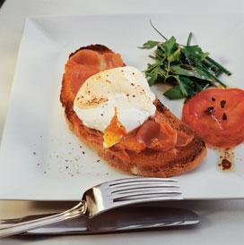 Recette de Tartine oeufs pochés au chèvre