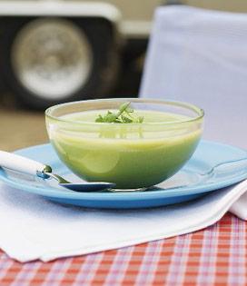 Recette de Velouté de petits pois aux herbes fraîches