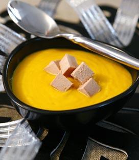 Recette de Velouté de potimarron aux épices douces et dés de foie gras