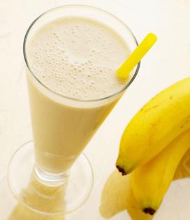 Recette de Verre de banane (esprit milk-shake) | Dès 9 mois