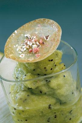 Recette de Verrine de sorbet kiwi, feuillantines de beurre salé aux éclats de dragées