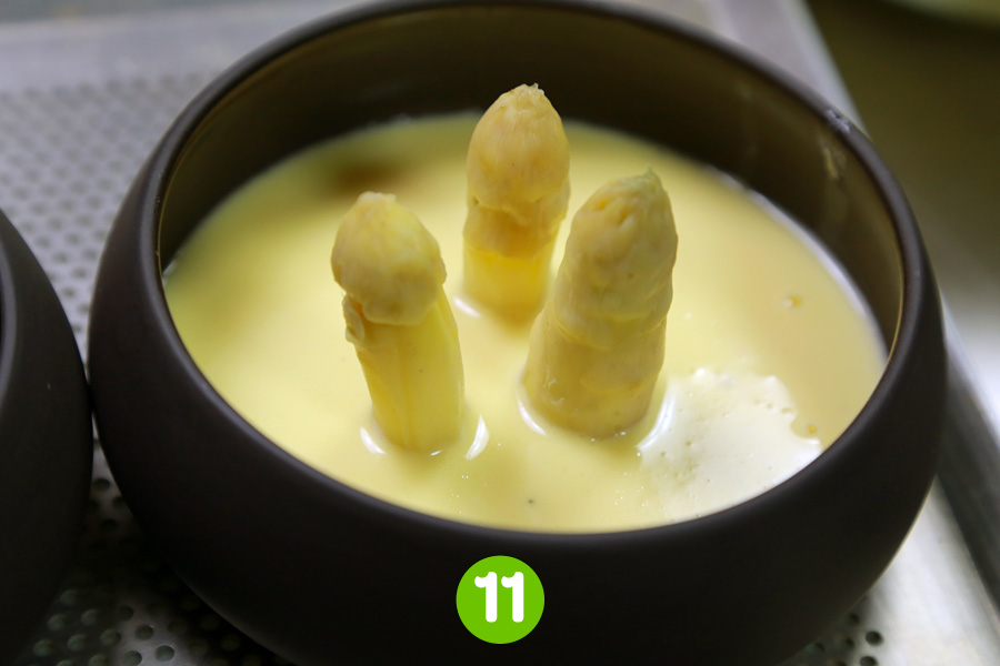 Recette de Clafoutis d'asperges blanches