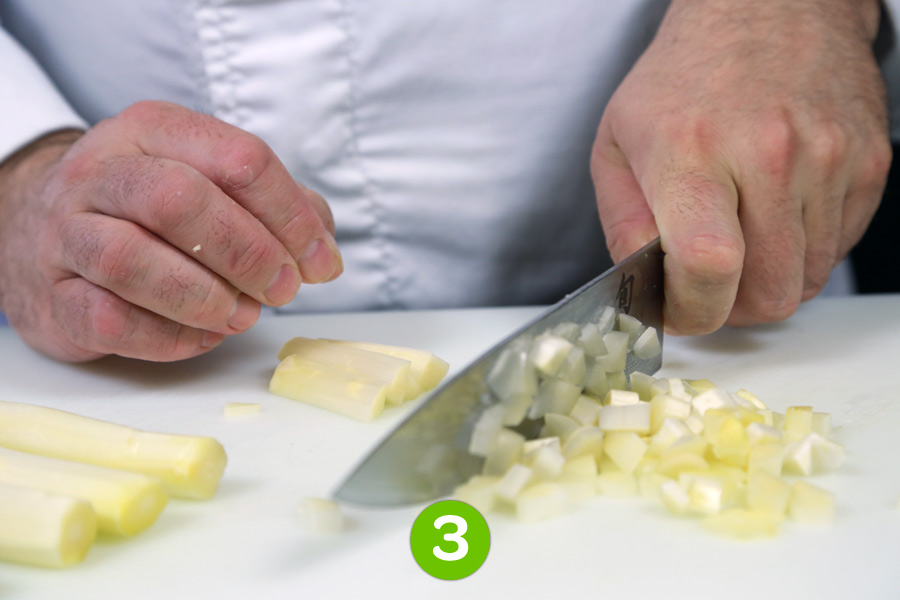 Recette de Clafoutis d'asperges blanches