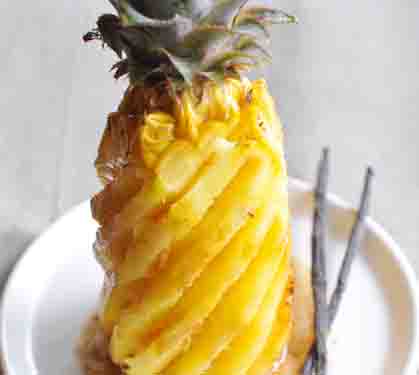 Recette de Ananas rôti au beurre vanillé