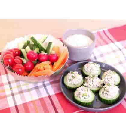 Recette de Apéritif de bouchées de légumes croquants et faisselle au roquefort