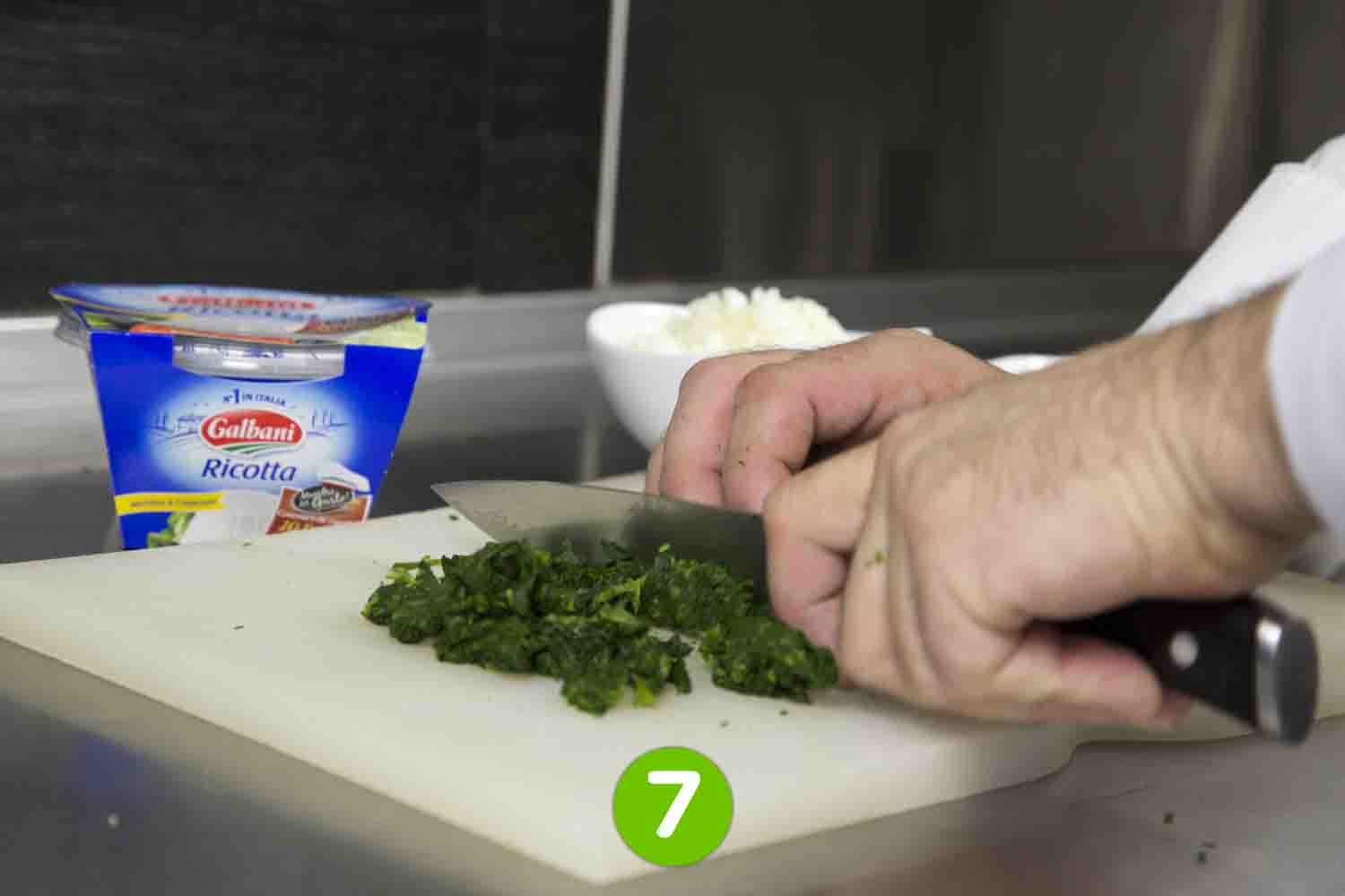 Recette de Cannellonis aux épinards, champignons et mozzarella