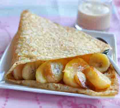 Recette de Crêpes aux fruits, sauce gourmandise