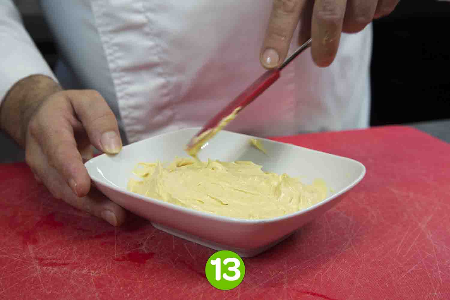 Recette de Crème au beurre pralinée