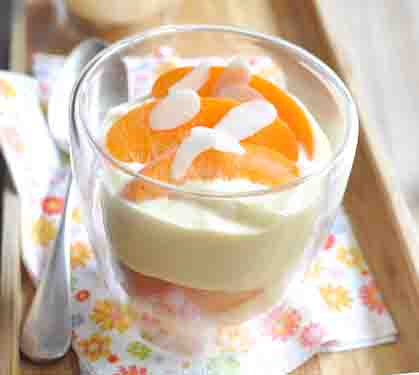Recette de Crème sabayon aux abricots et aux amandes 