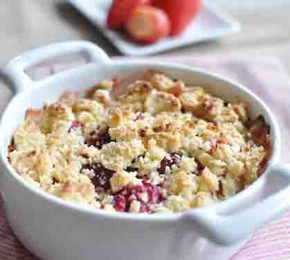 Recette de Crumble à la rhubarbe et aux fraises