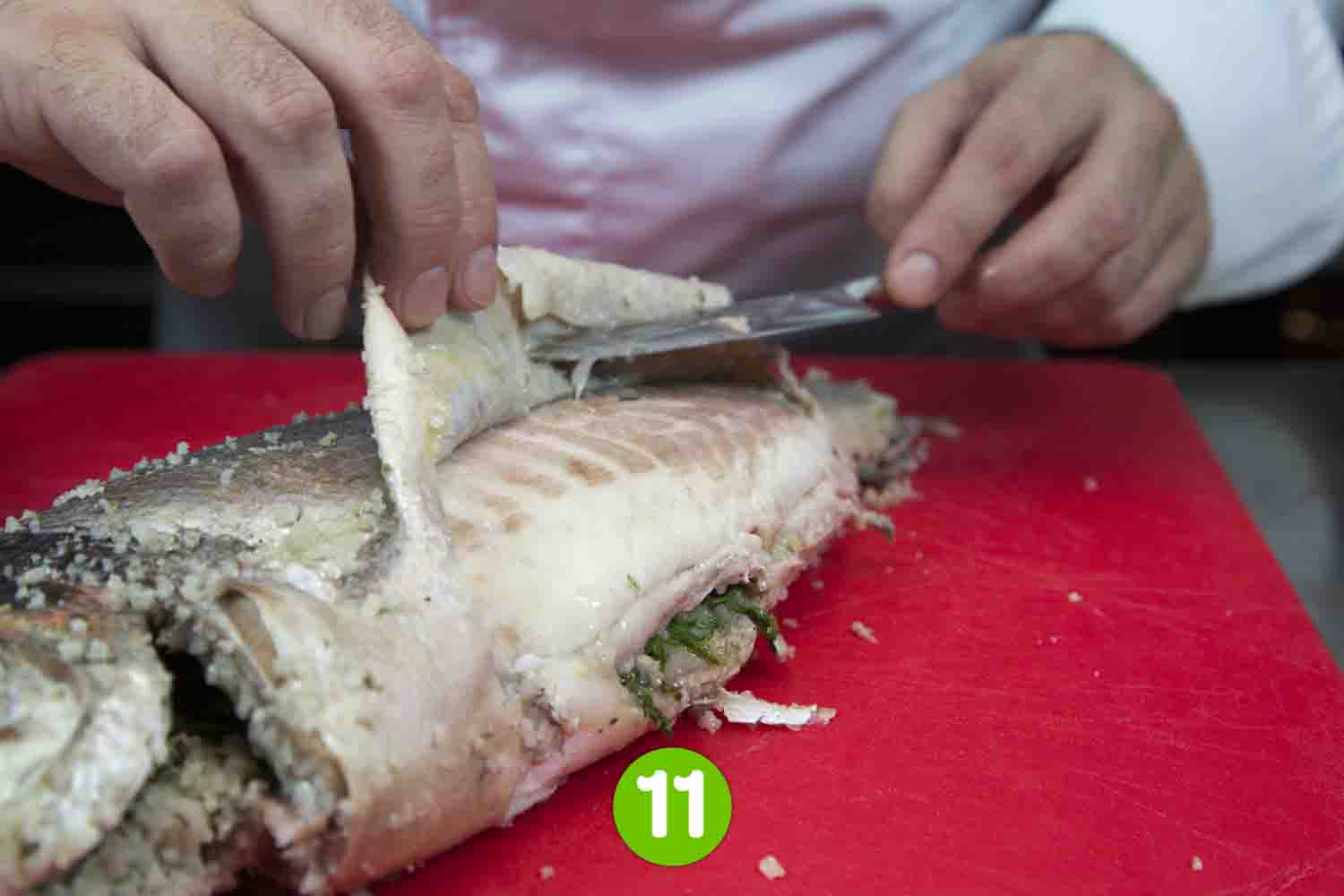 Recette de Dorade en croûte de sel, beurre au citron vert et aux câpres