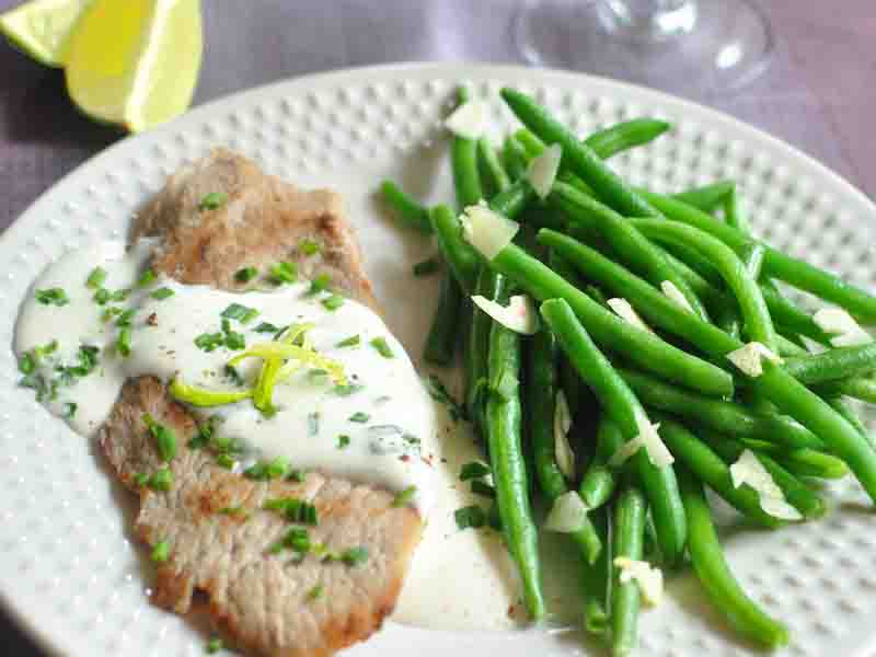 Recette de Escalopes de dinde à la crème citron ciboulette 