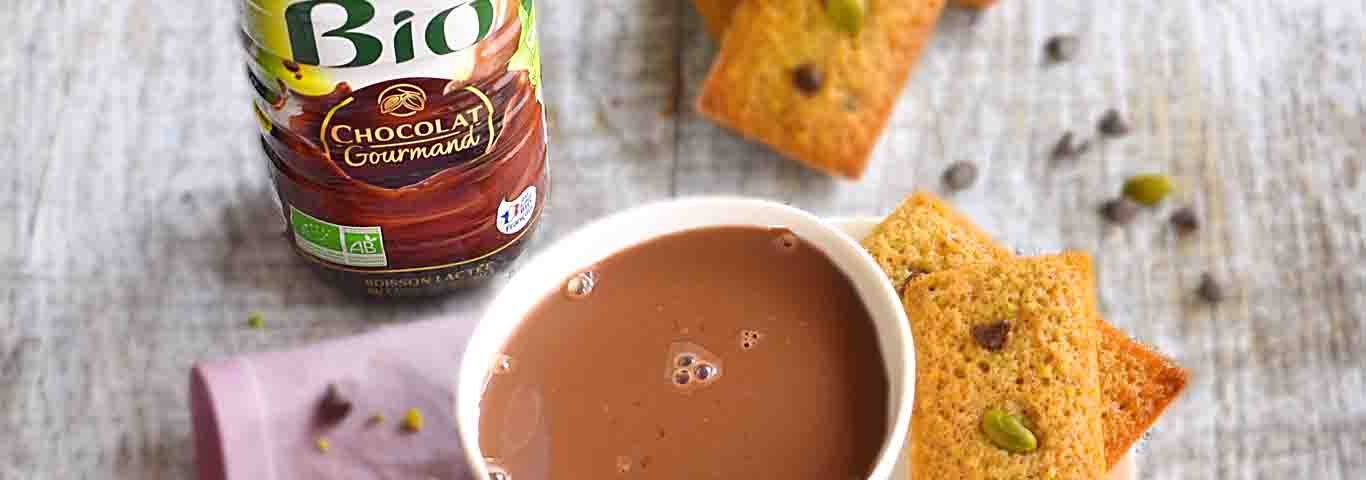 Recette de Financiers chocolat pistaches et son chocolat chaud