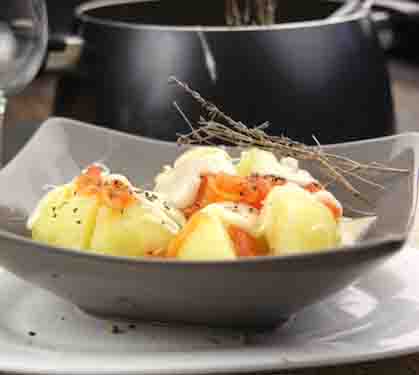 Recette de Fondue à la tomate et aux pommes de terre