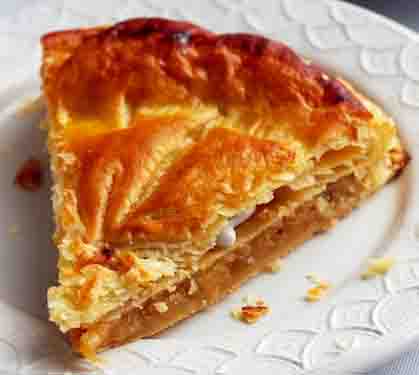 Recette de Galette des rois aux pommes et aux noisettes