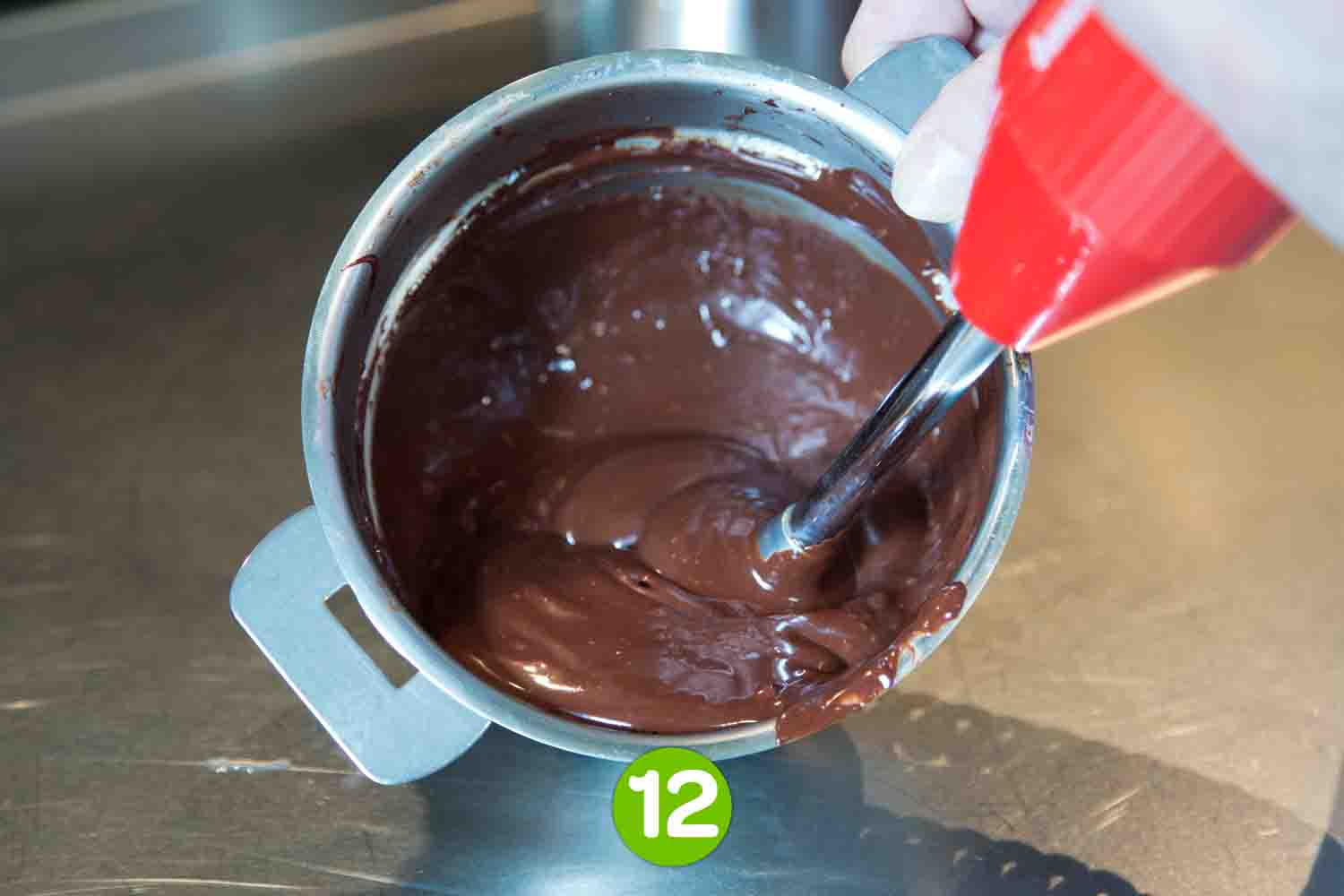 Recette de Ganache au chocolat noir