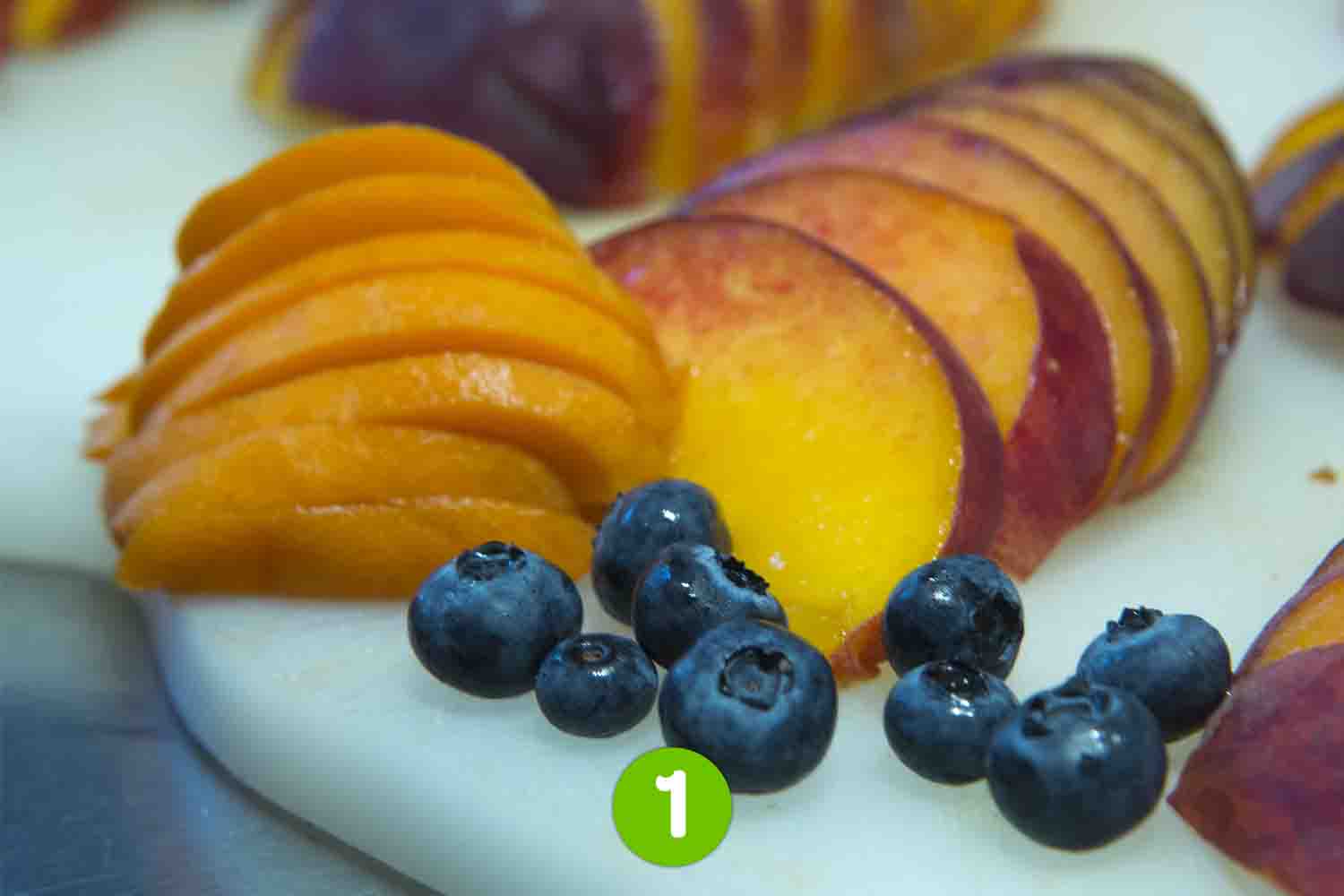 Recette de Gratin de pêches, myrtilles et abricots