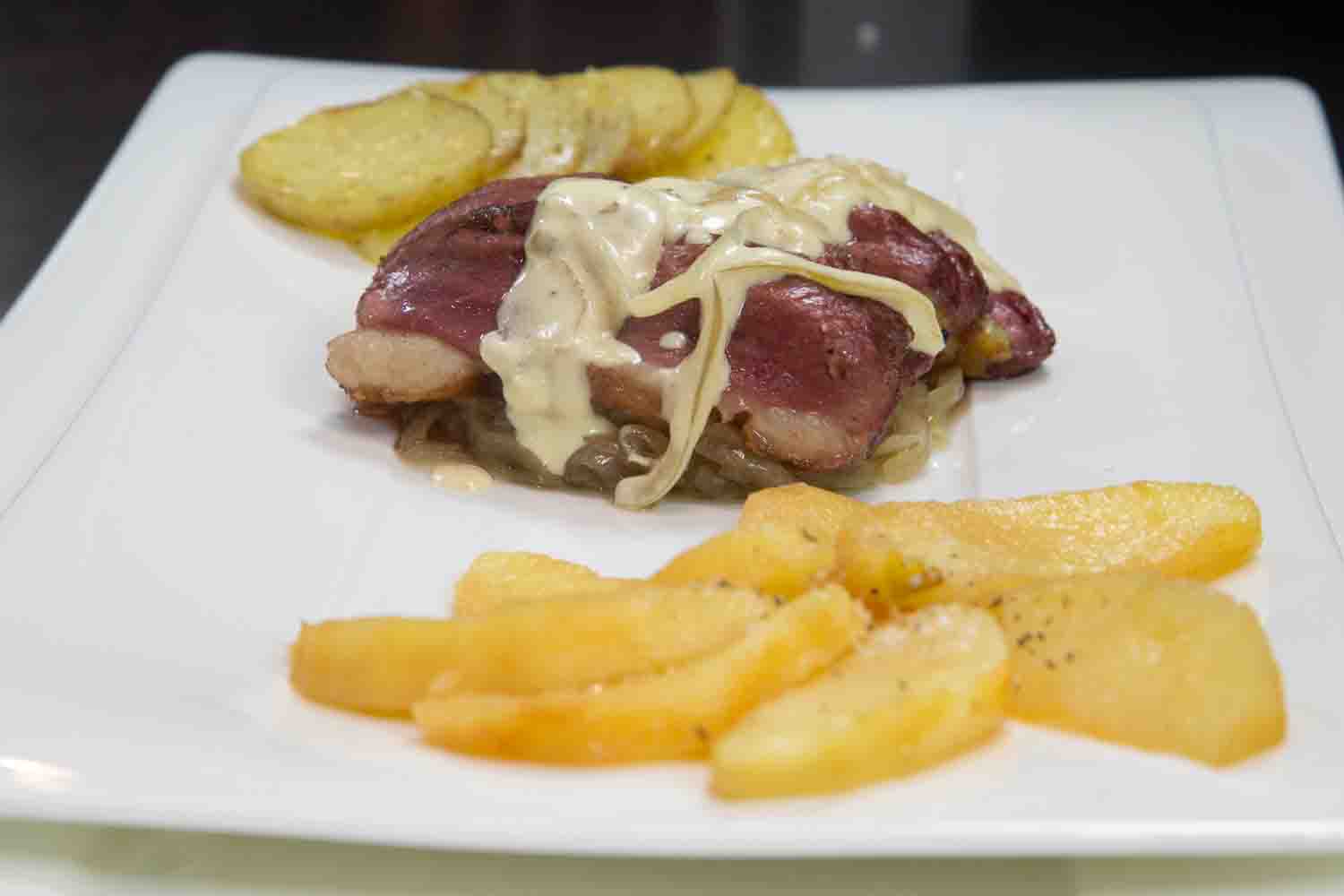 Recette de Magret de canard et ses deux pommes